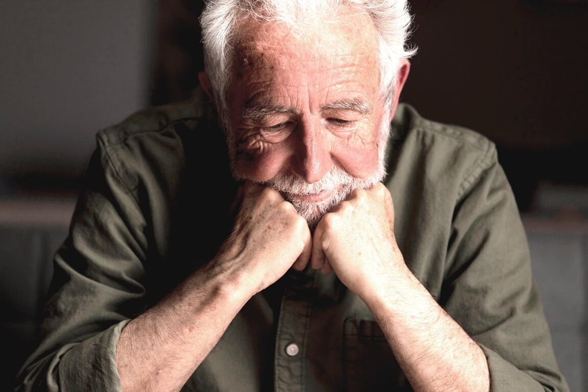 Депрессия у пожилых: лечение, особенности и симптомы